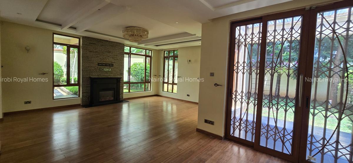 5 Bed Townhouse with En Suite at Lavington Road - 15