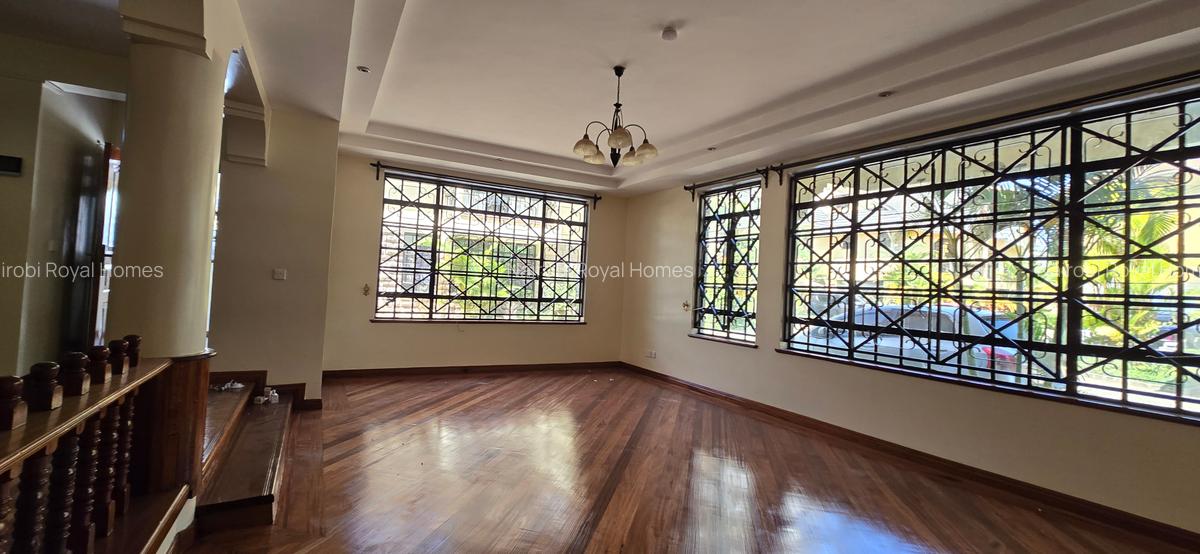5 Bed Townhouse with En Suite at Lavington Green - 20