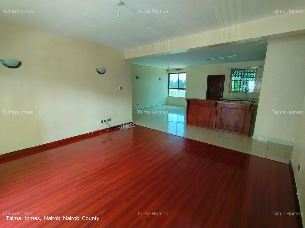 3 Bed Apartment with En Suite at Valley Arcade Area - 4