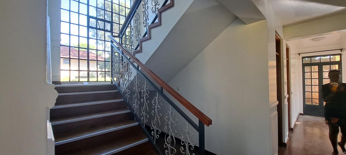 5 Bed Townhouse with En Suite at Kiambu Road - 5