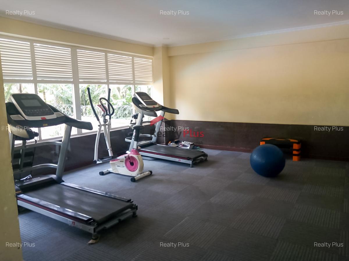 3 Bed Apartment with En Suite in Kilimani - 12