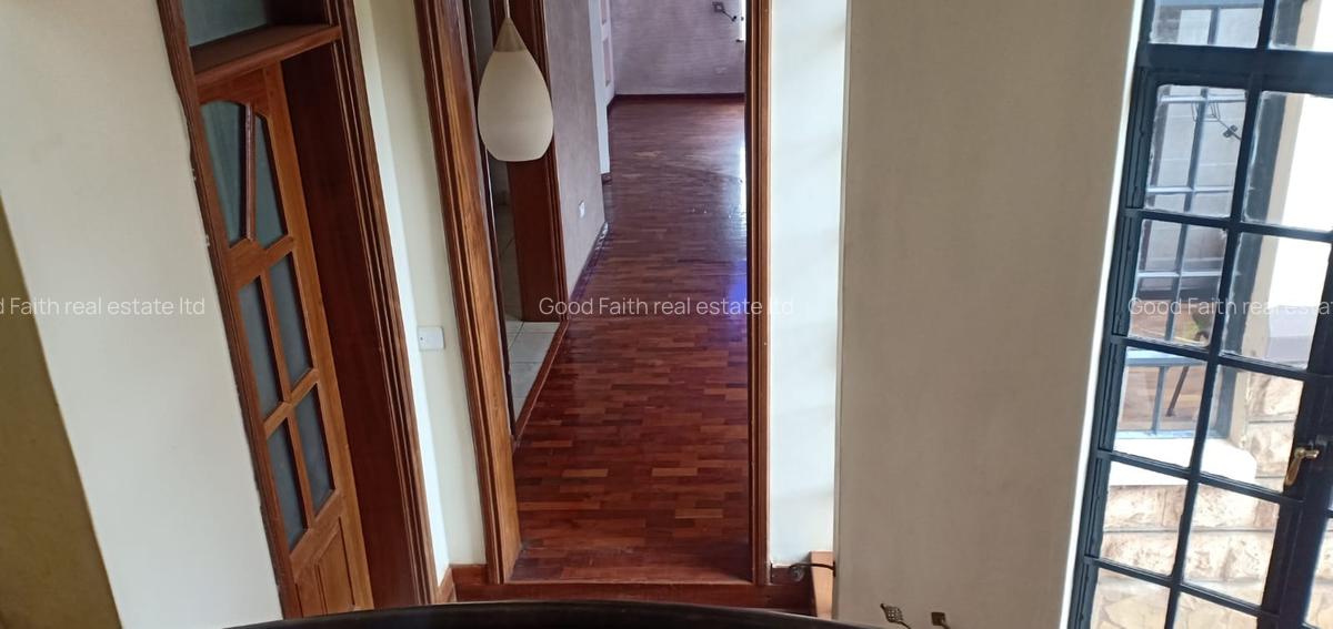 5 Bed House with En Suite in Runda - 7