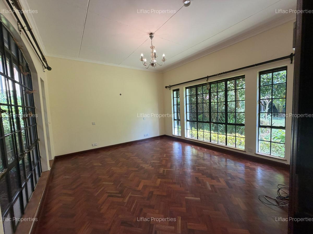 5 Bed Townhouse with En Suite in Runda - 15