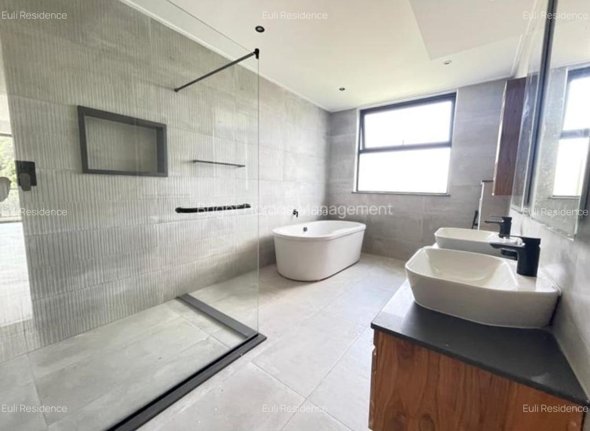 4 Bed Apartment with En Suite at Peponi Road - 10