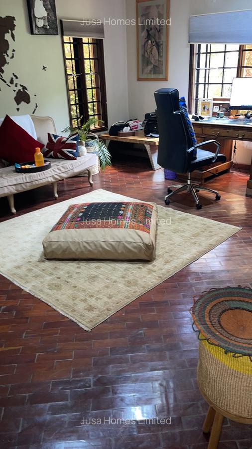 5 Bed Villa with En Suite in Kitisuru - 4