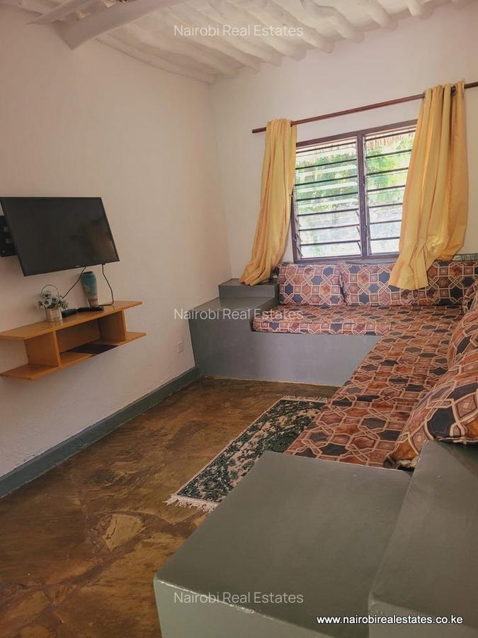 2 Bed House with En Suite in Diani - 9
