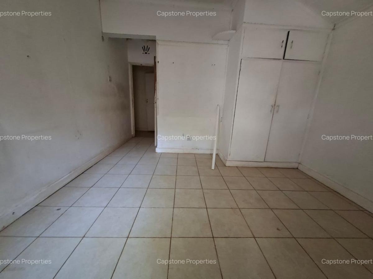 3 Bed House with En Suite in Spring Valley - 9