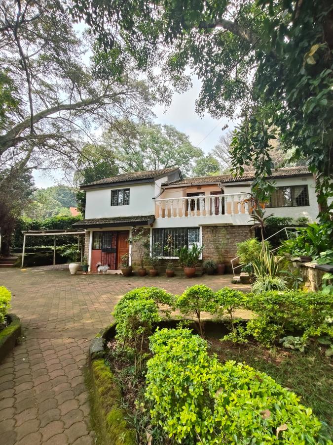 3 Bed Townhouse with En Suite at Lavington - 1