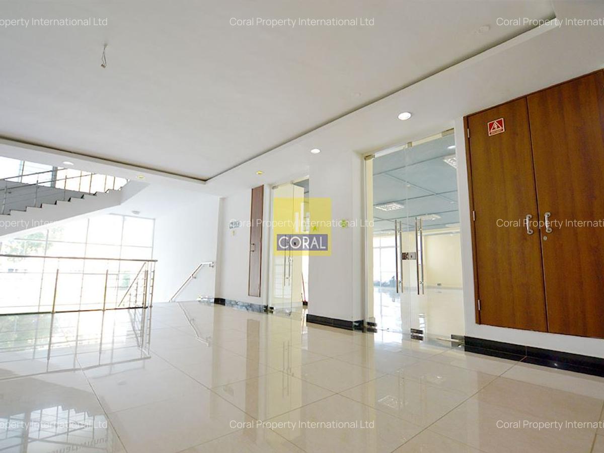 2,000 ft² Office with Lift at Off Ring Rd Parklands - 11