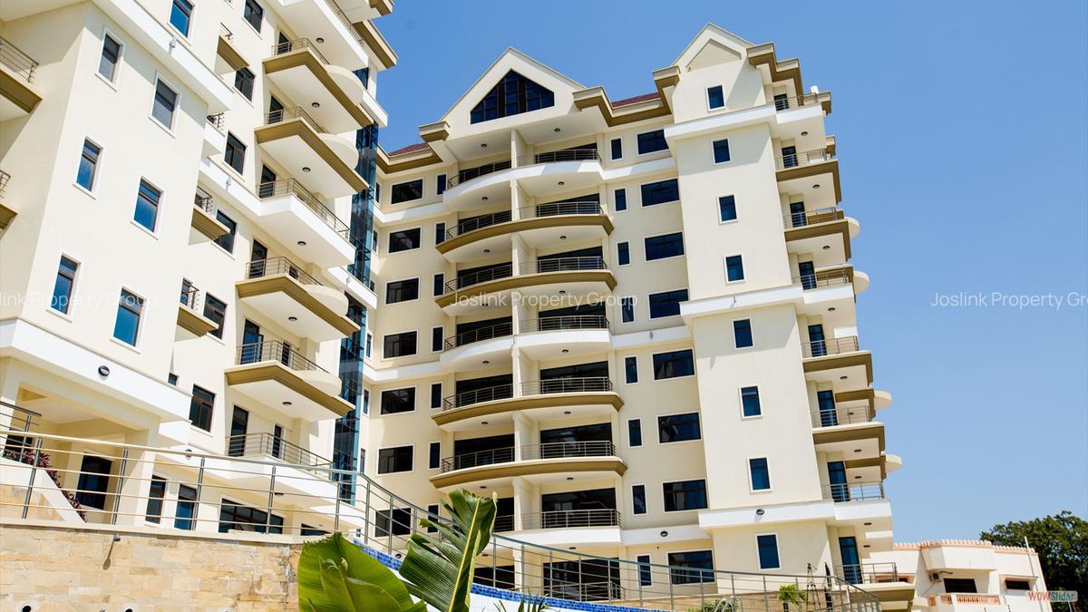 3 Bed Apartment with En Suite in Tudor - 9