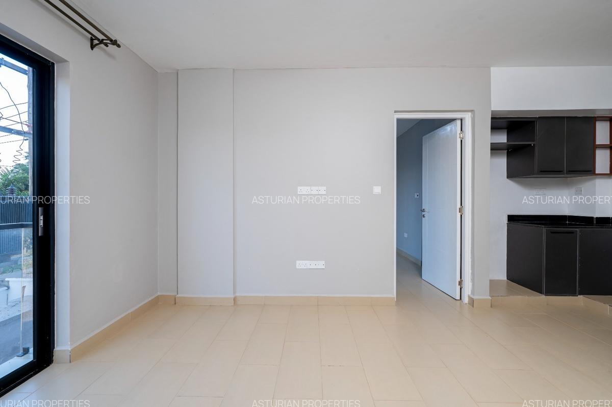 1 Bed Apartment with En Suite in Kitisuru - 18