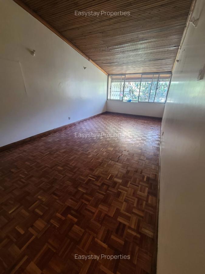 4 Bed Townhouse with En Suite in Spring Valley - 8