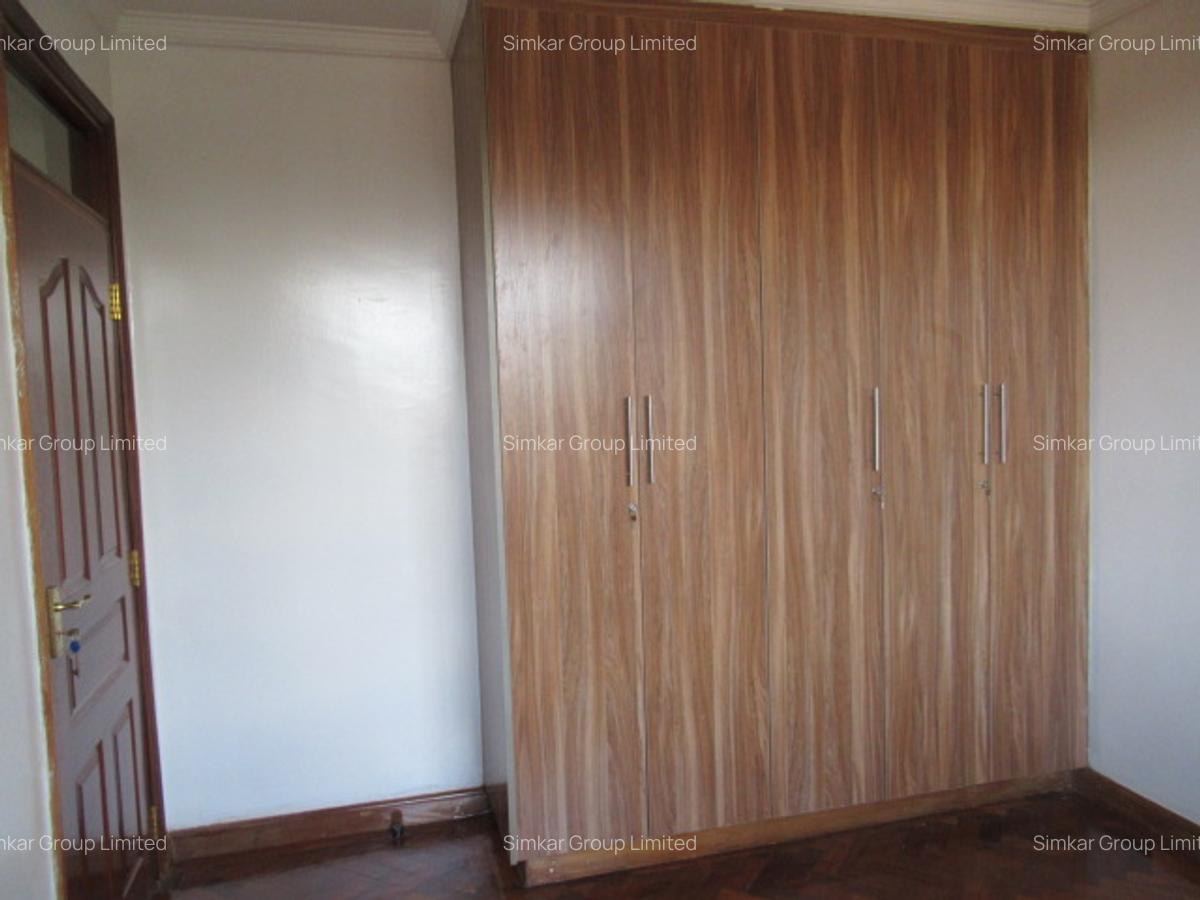 4 Bed Townhouse with En Suite at Kitisuru West - 17