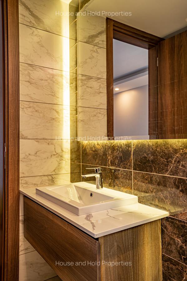 Serviced 3 Bed Apartment with En Suite at Brookside Drive - 18