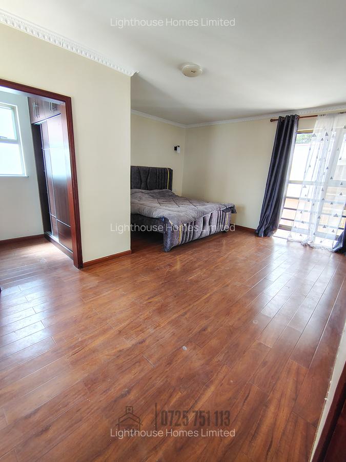 5 Bed Townhouse with En Suite at Lavington - 8