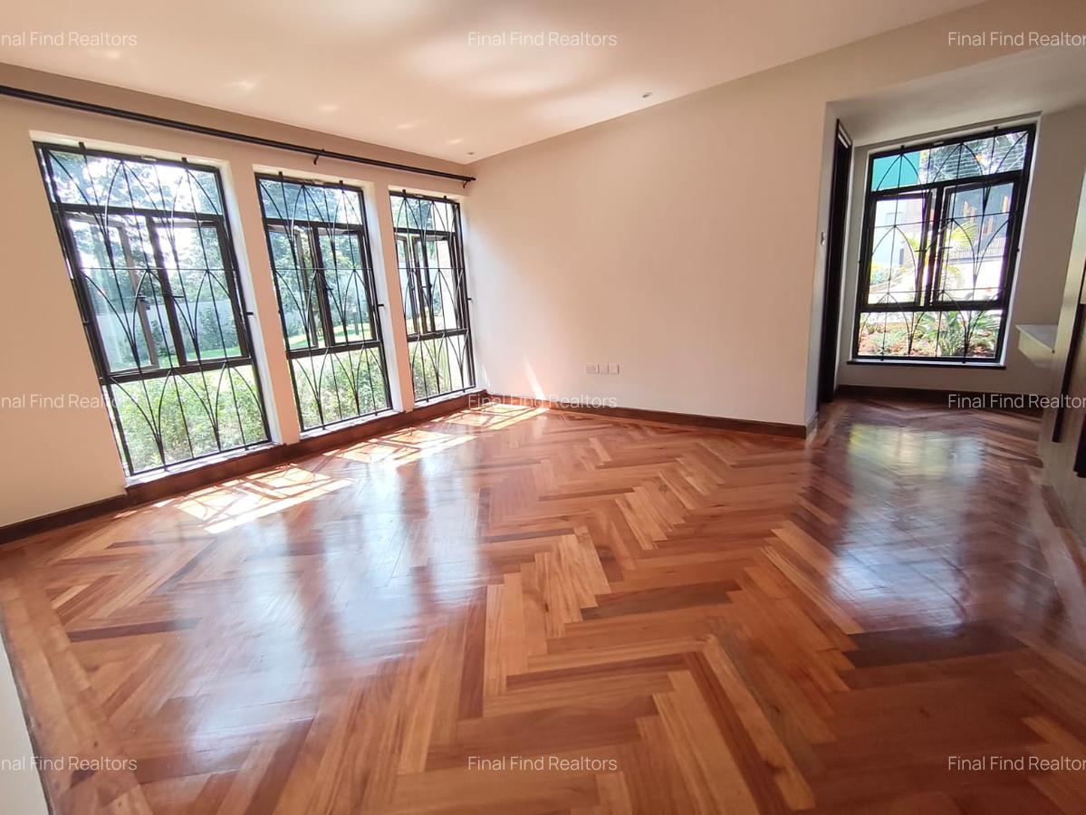 4 Bed House with Garden in Runda - 8