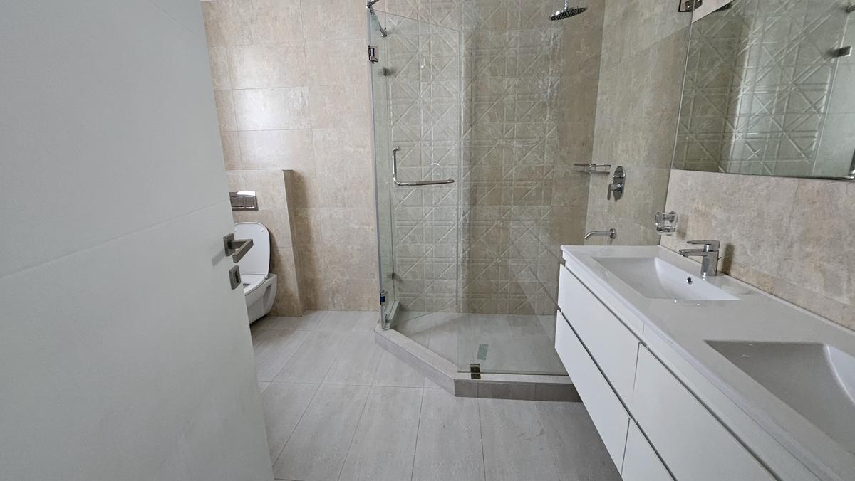 4 Bed Townhouse with En Suite in Kiambu Road - 11