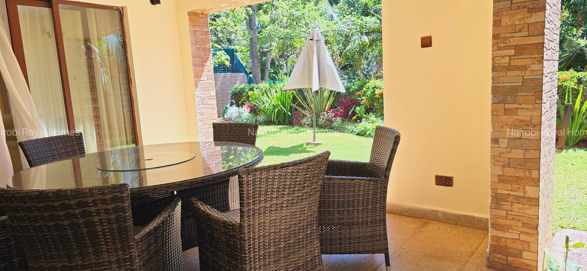 5 Bed Townhouse with En Suite at Off Convent Drive - 19