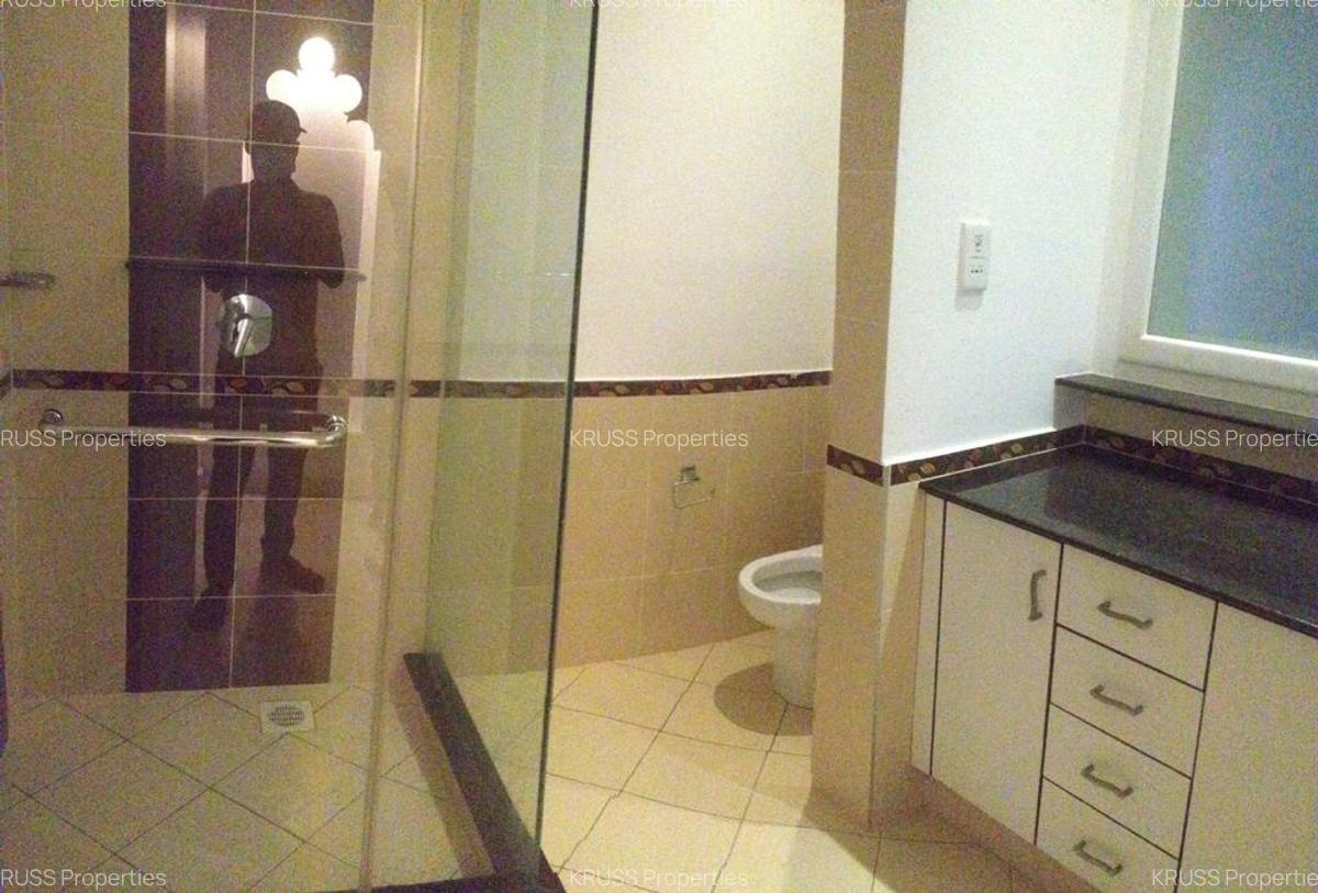 3 Bed Apartment with En Suite at As110 - 7