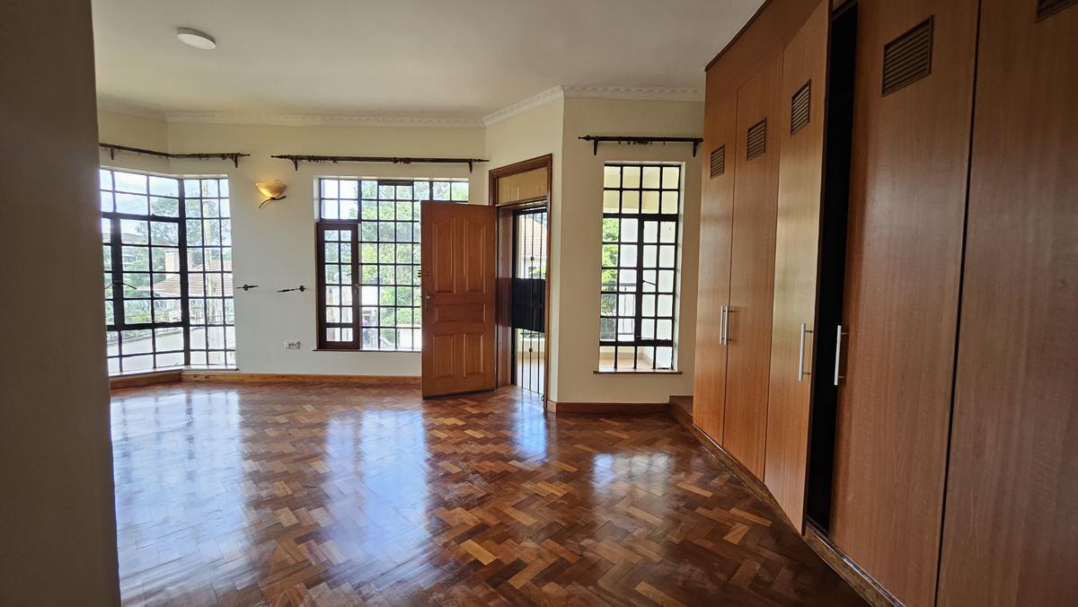 4 Bed Townhouse with En Suite in Kiambu Road - 10