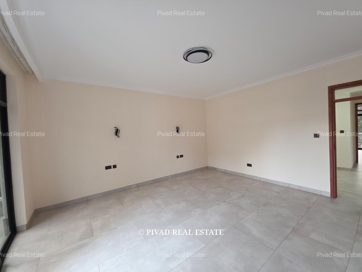 4 Bed Townhouse with Garden in Kiambu Road - 8