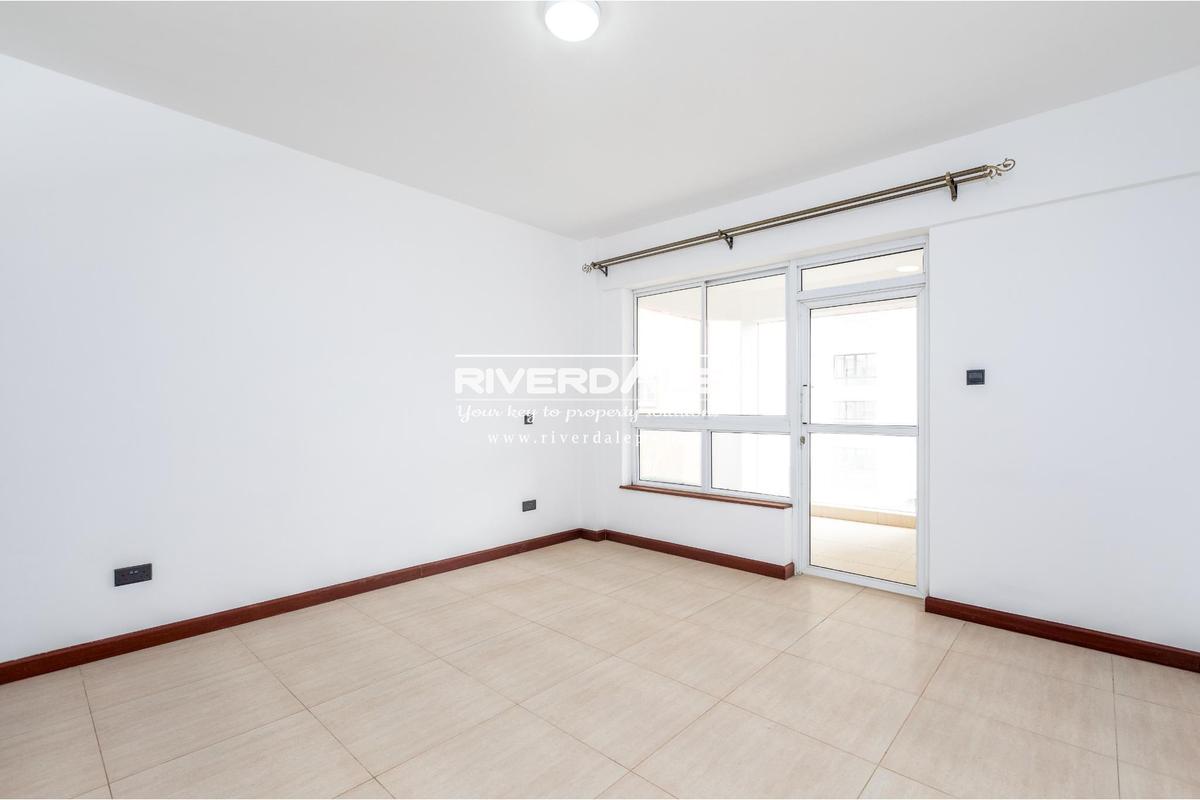 4 Bed Apartment with En Suite in General Mathenge - 12
