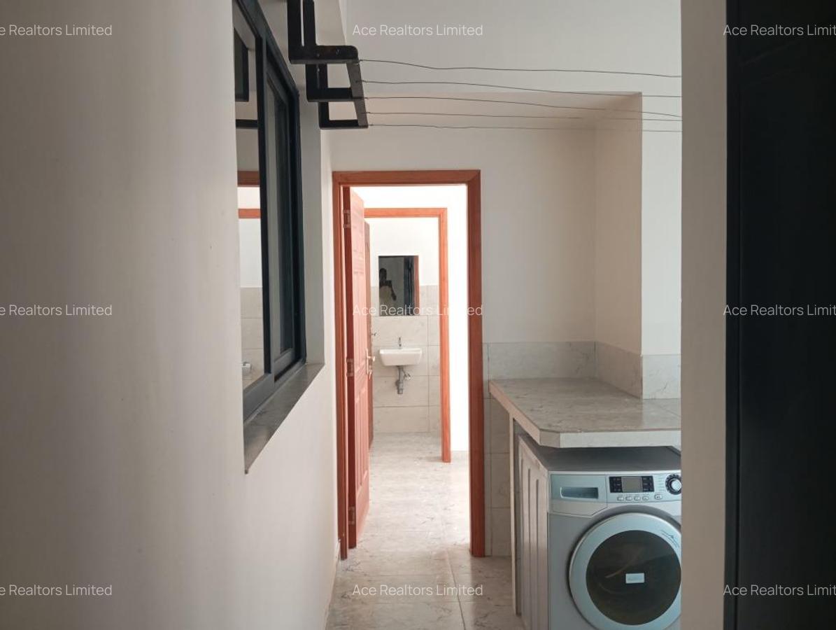 3 Bed Apartment with En Suite at Westlands Nairobi - 14