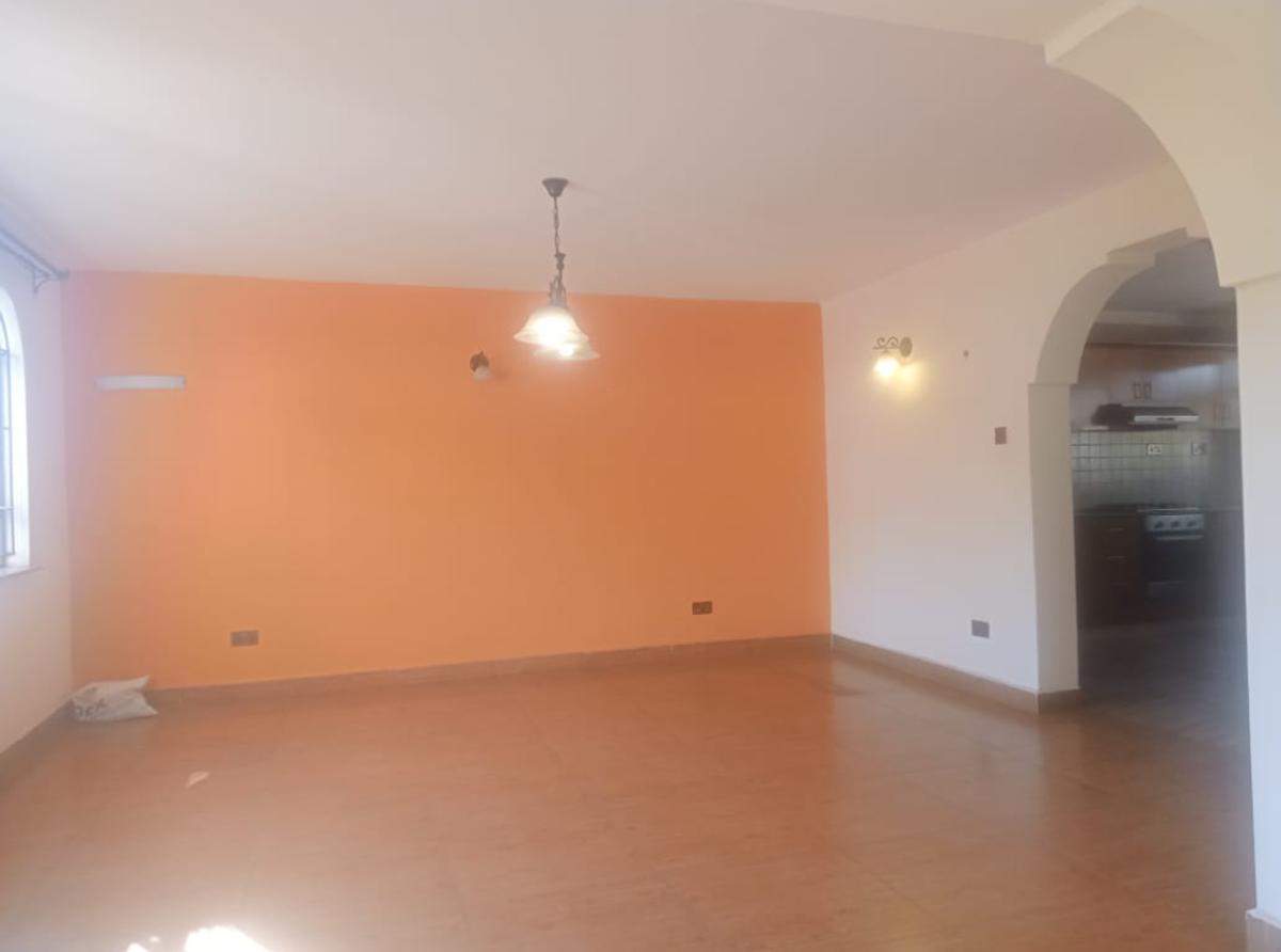 4 Bed House with En Suite at Old Runda - 9