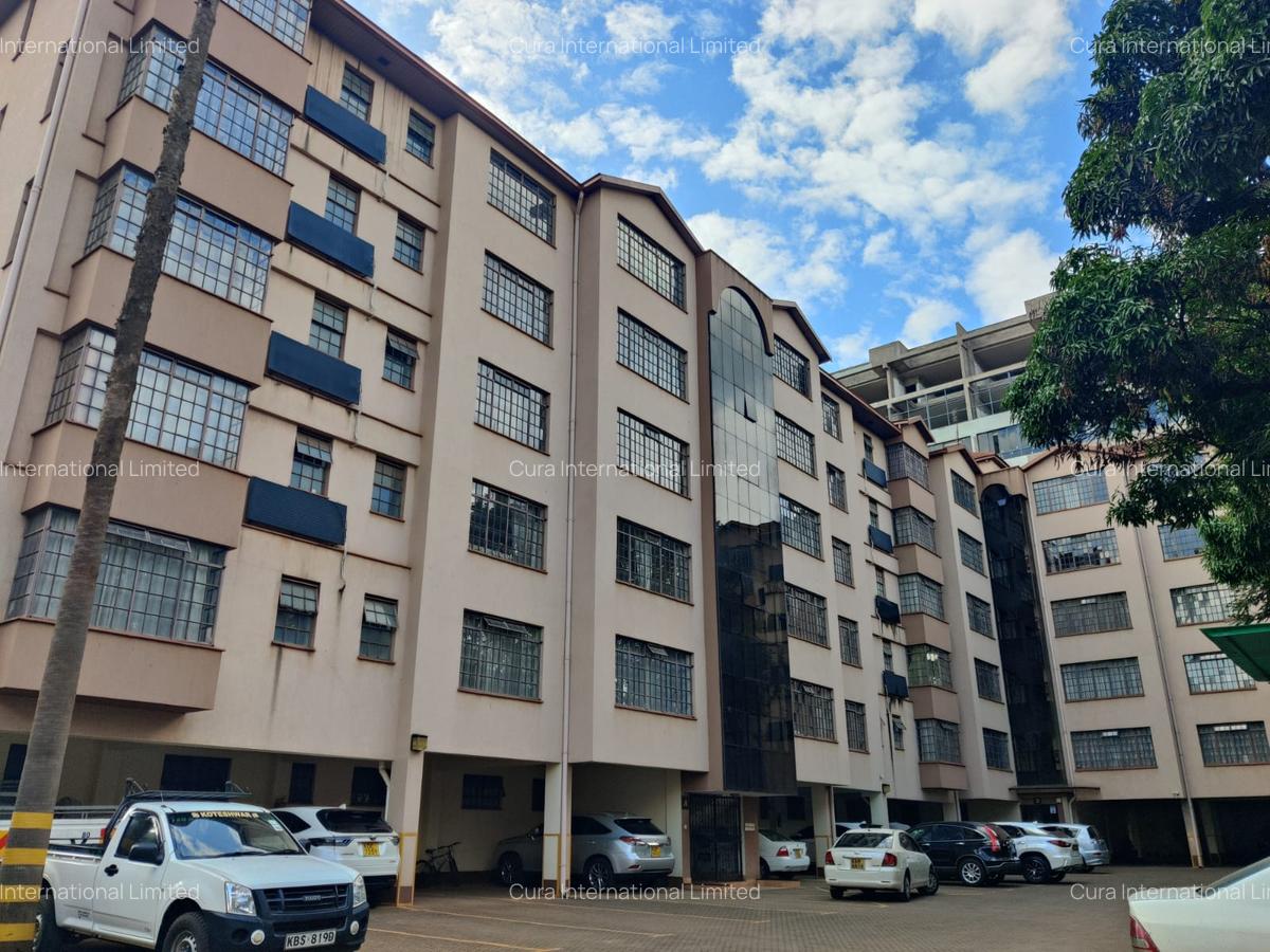 3 Bed Apartment in Parklands - 9