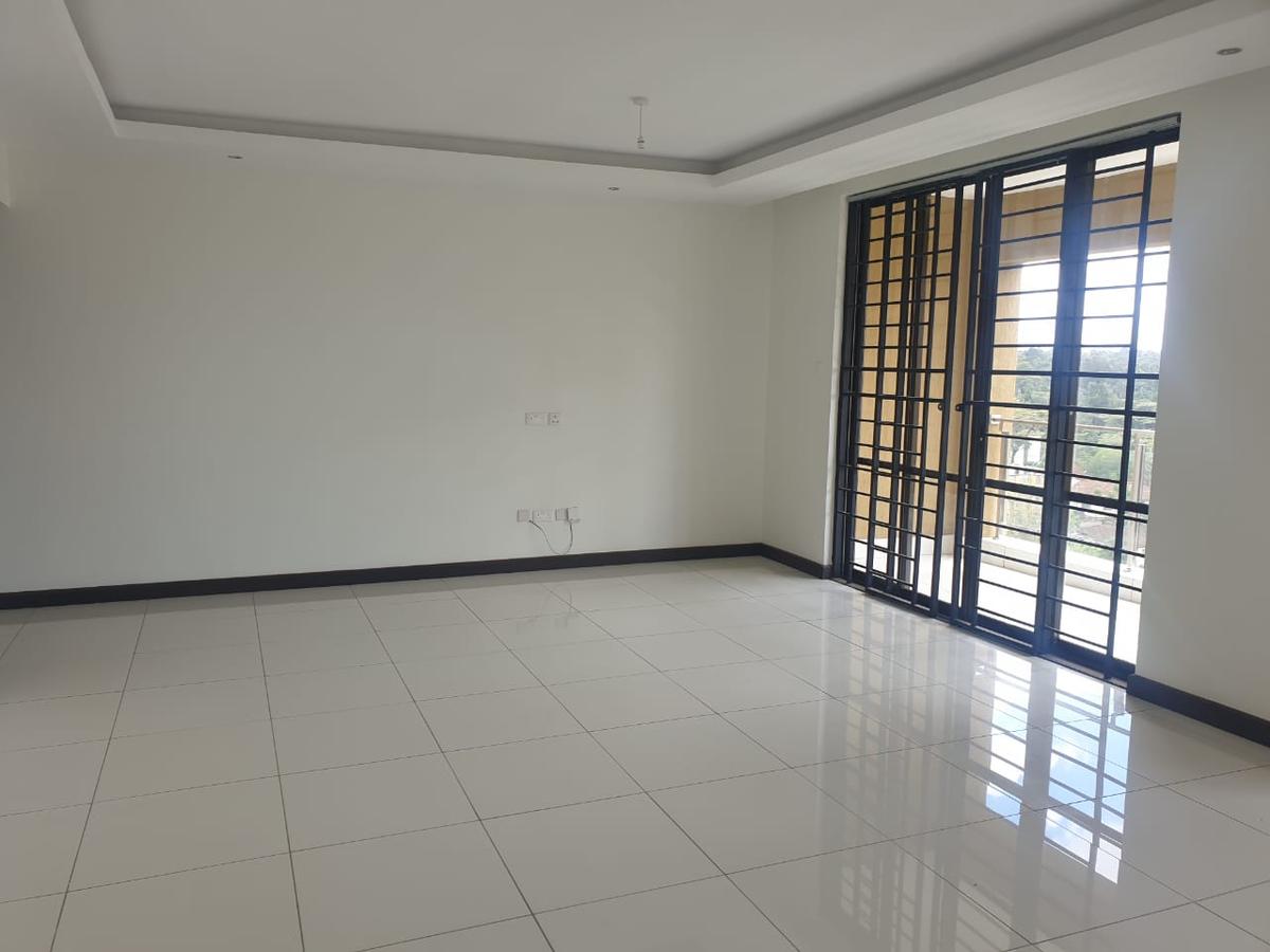 4 Bed Apartment with En Suite in Spring Valley - 17