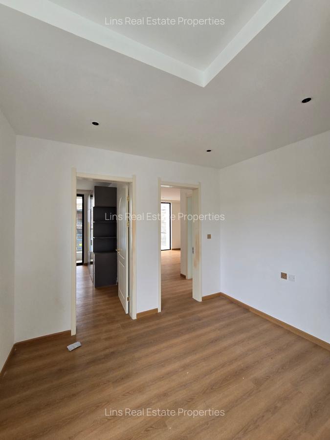 5 Bed Townhouse with En Suite in Lavington - 15