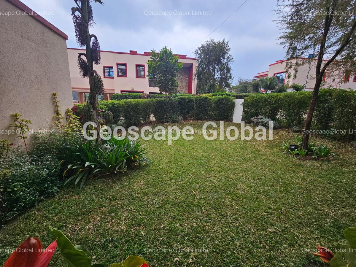 5 Bed Villa with En Suite in Runda - 1