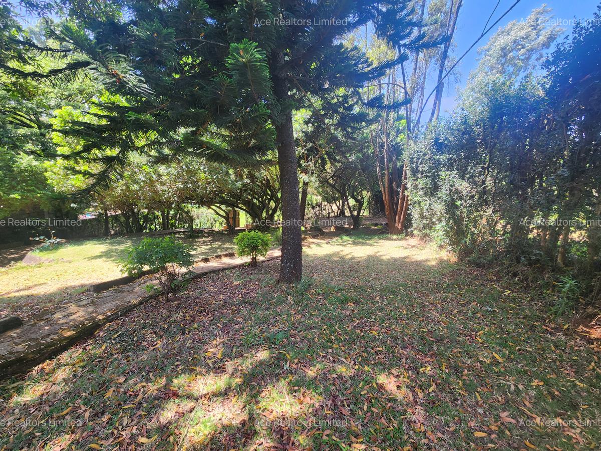 4 Bed House with En Suite at Mushroom Road - 11