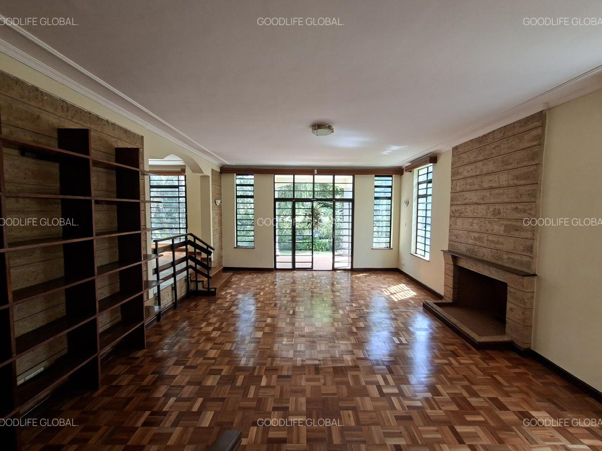 4 Bed Villa with En Suite at Nyari - 4