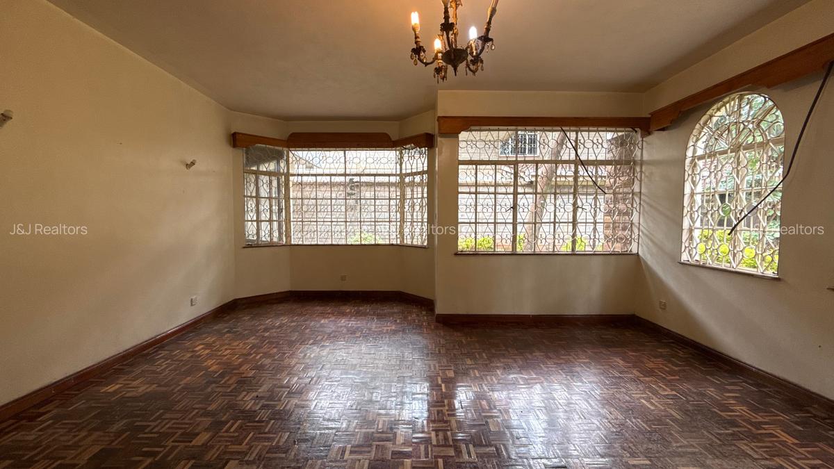 Commercial Property with Service Charge Included in Lavington - 6