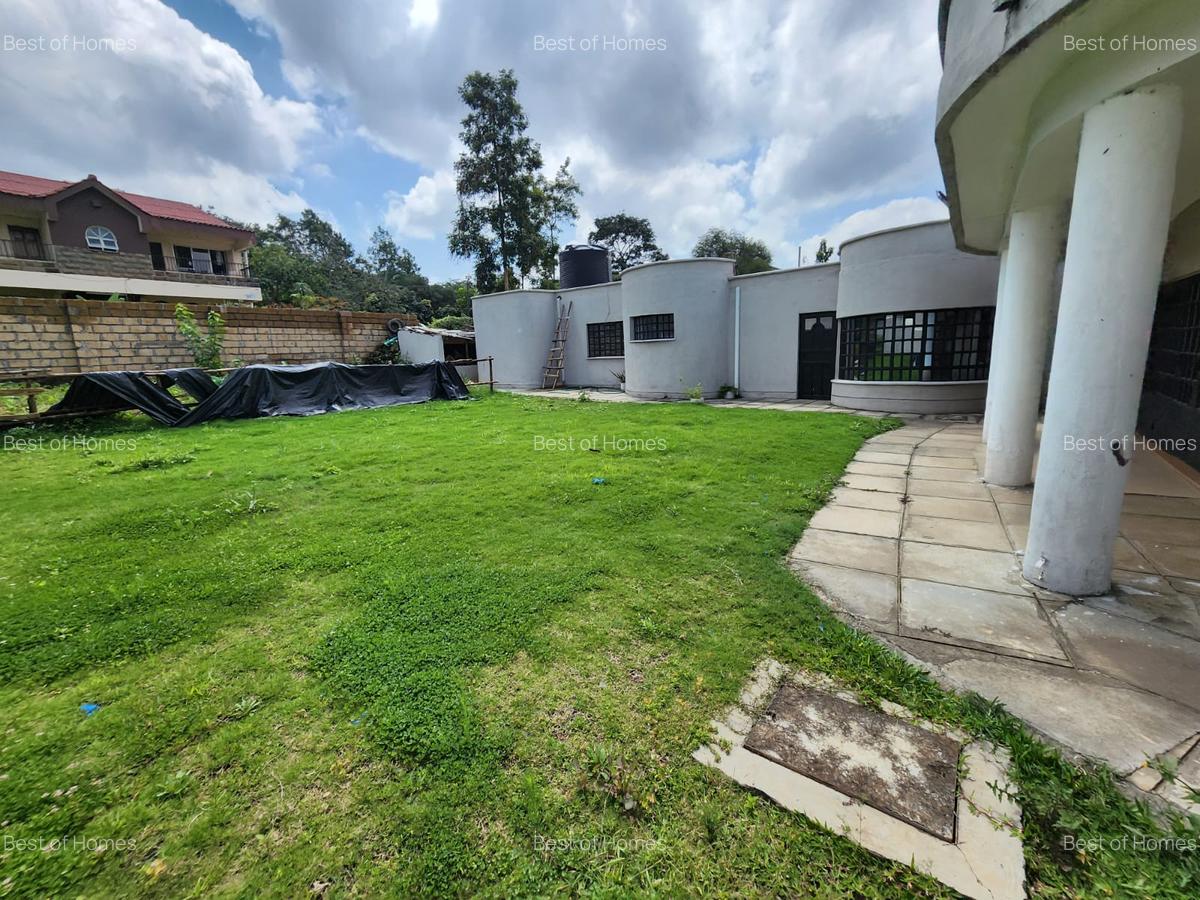 1 Bed House with En Suite in Lavington - 16