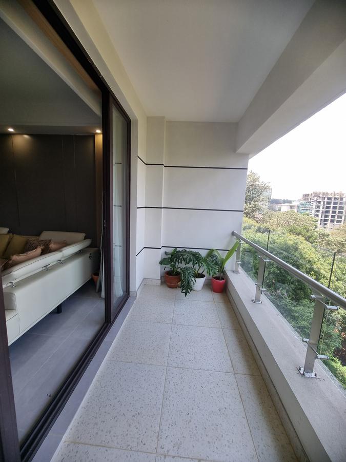 Serviced 3 Bed Apartment with En Suite at Riverside - 10