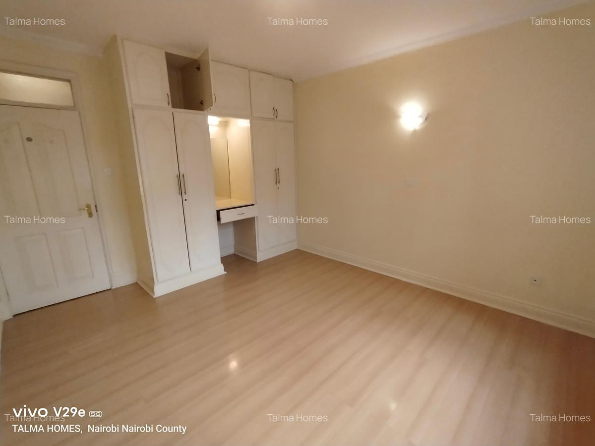 3 Bed Apartment with En Suite at Kilimani - 10