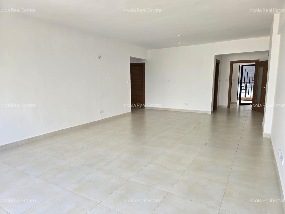 3 Bed Apartment with En Suite in Westlands Area - 1