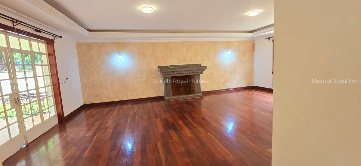 4 Bed Townhouse with En Suite at Lavington Apple Cross - 15