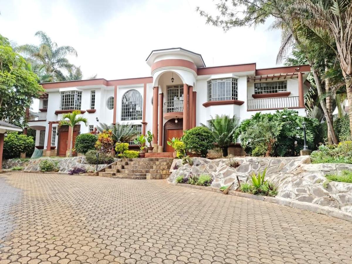 5 Bed House with En Suite at Nyari - 1