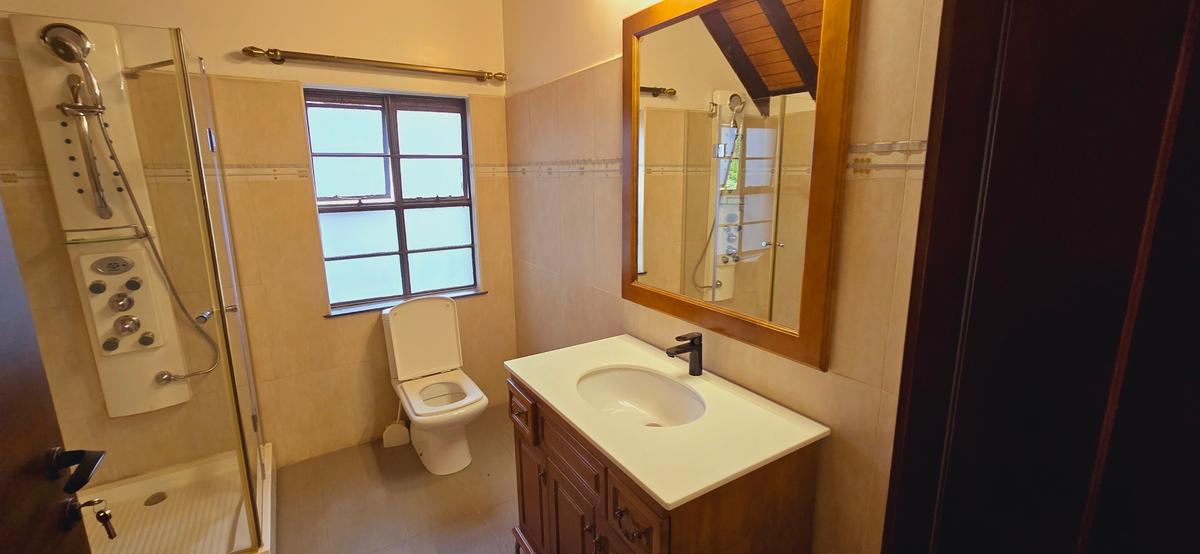 4 Bed House with En Suite at Othaya Road - 2