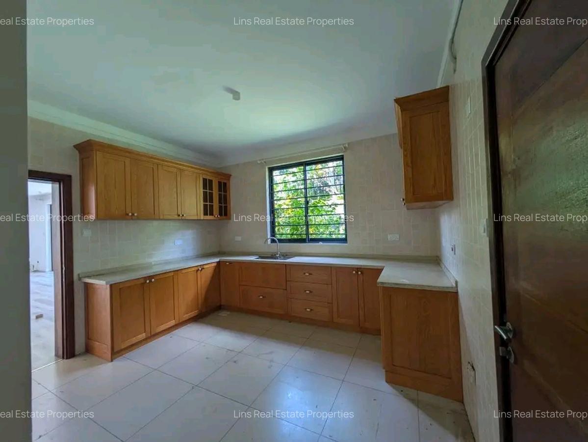 4 Bed Townhouse with En Suite in Runda - 5