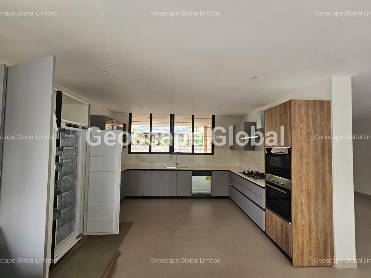 4 Bed House with En Suite in Loresho - 3