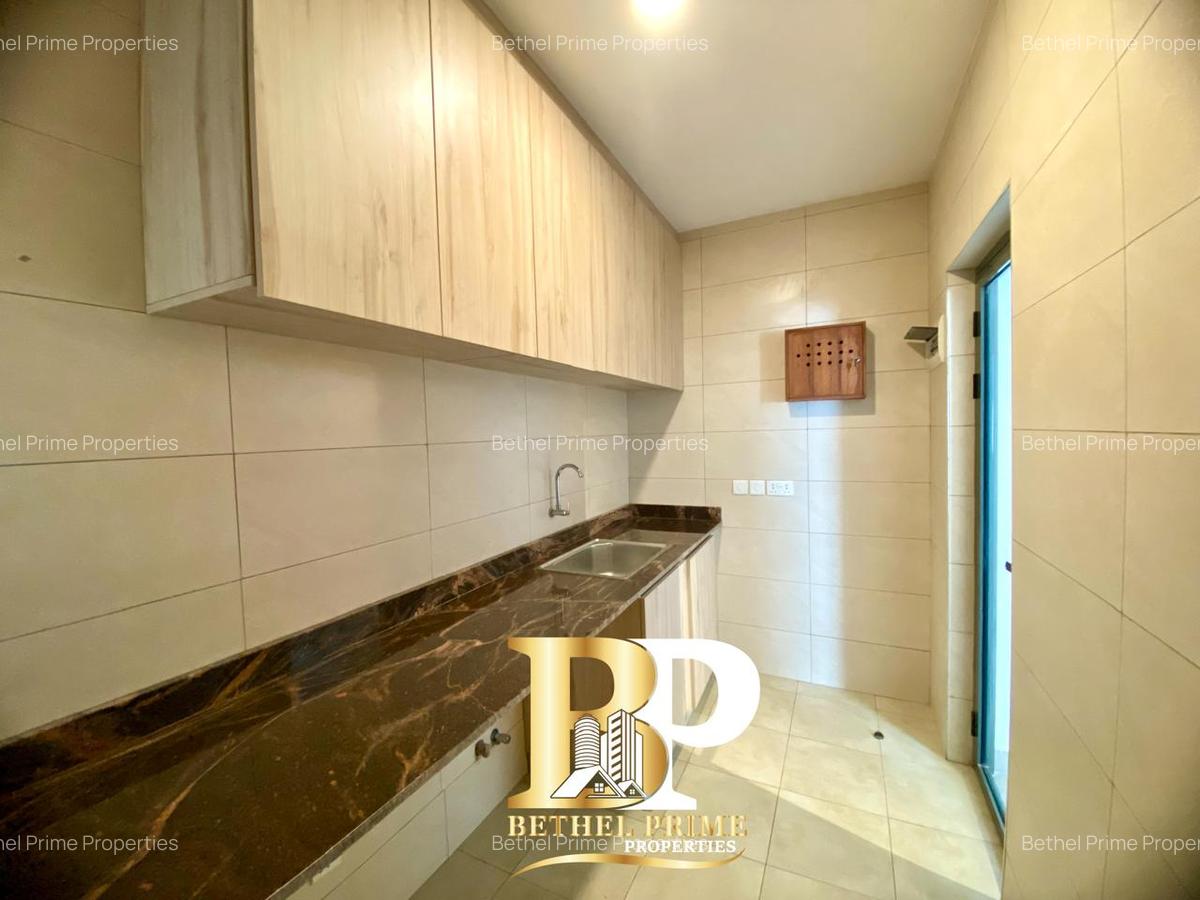 4 Bed Townhouse with En Suite in Rosslyn - 12