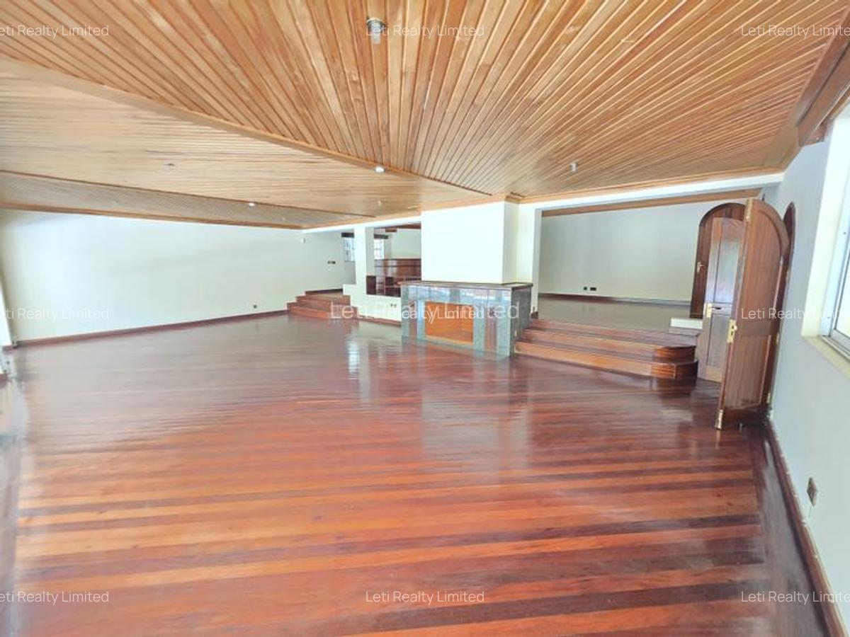 Commercial Property with Service Charge Included in Lavington - 7