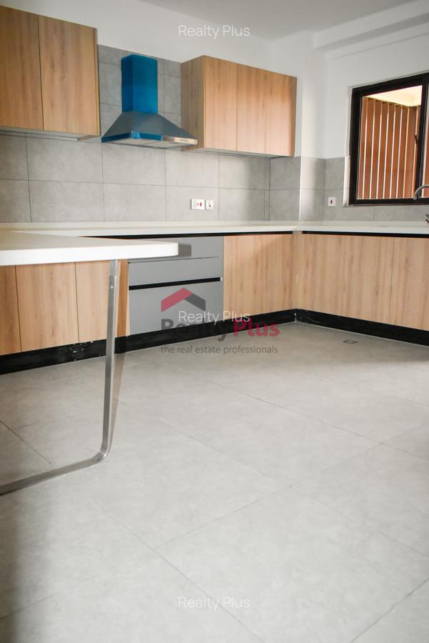 3 Bed Apartment with En Suite in Kileleshwa - 4