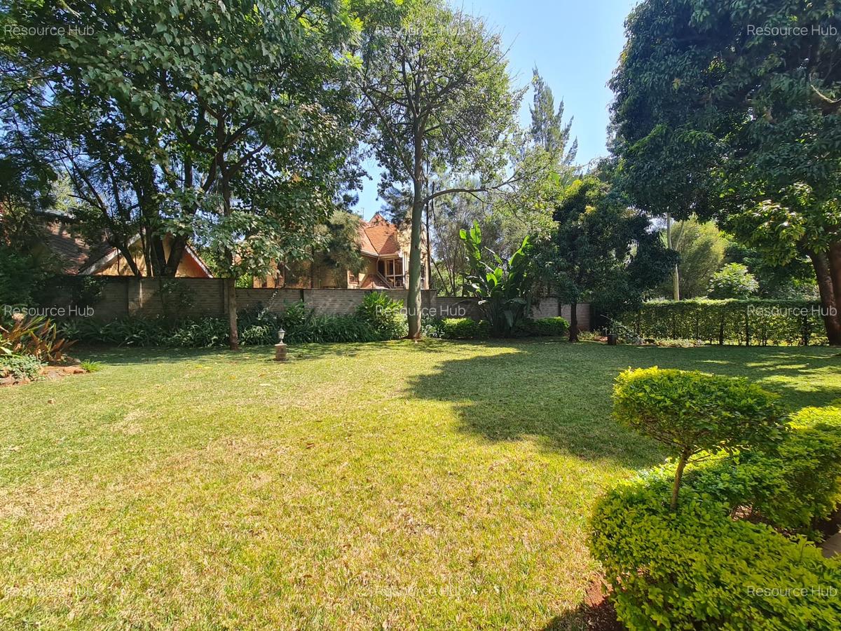 4 Bed House with En Suite at Hardy - 3