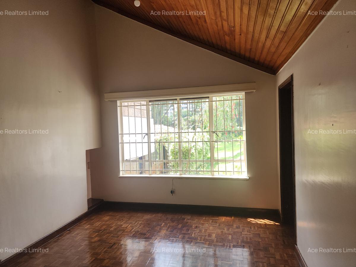 4 Bed Townhouse with En Suite at Laikipia Road - 6