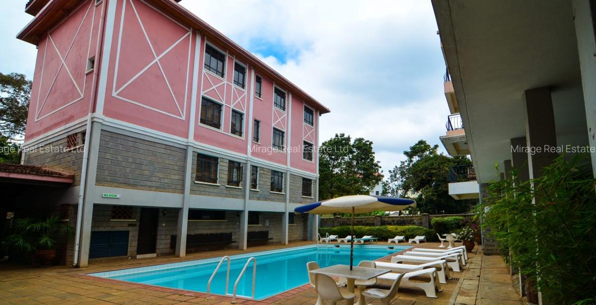 2 Bed Apartment with En Suite in Lavington - 4